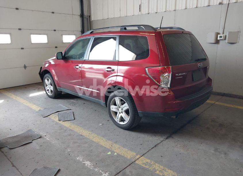 Photo 3 of 2010 Subaru Forester 2.5X LIMITED (VIN JF2SH6DC7AH769317)