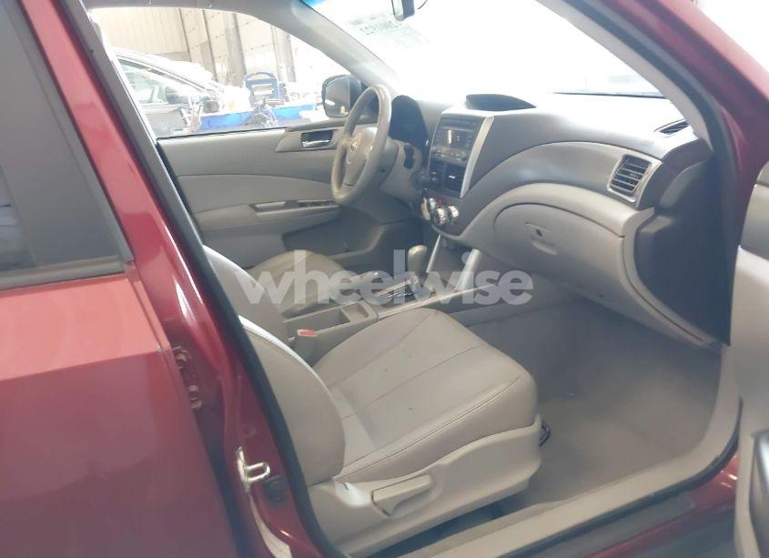 Photo 5 of 2010 Subaru Forester 2.5X LIMITED (VIN JF2SH6DC7AH769317)