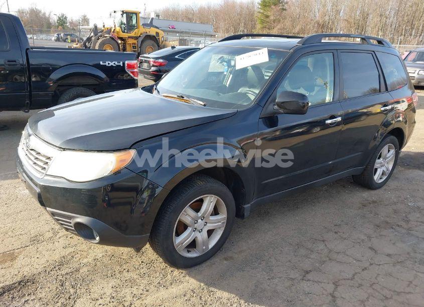 Photo 2 of 2010 Subaru Forester 2.5X LIMITED (VIN JF2SH6DC7AH914906)