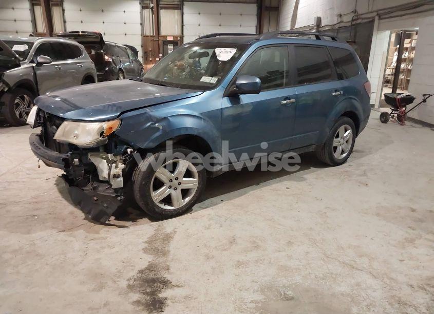 Photo 2 of 2010 Subaru Forester 2.5X LIMITED (VIN JF2SH6DC8AH702774)