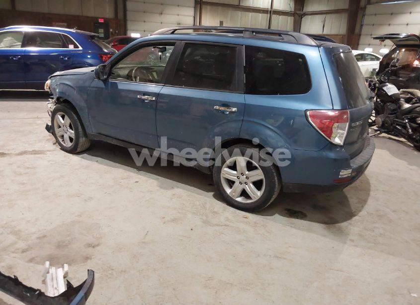 Photo 3 of 2010 Subaru Forester 2.5X LIMITED (VIN JF2SH6DC8AH702774)