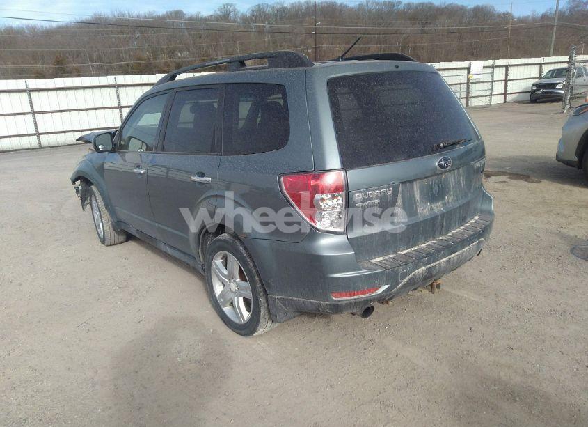 Photo 3 of 2010 Subaru Forester 2.5X LIMITED (VIN JF2SH6DC8AH727139)
