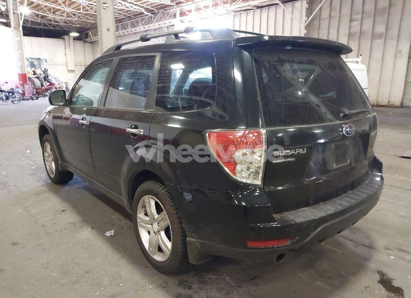 Photo 3 of 2010 Subaru Forester 2.5X LIMITED (VIN JF2SH6DC8AH728081)