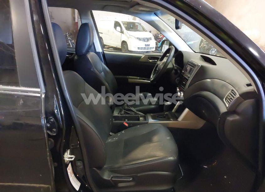 Photo 5 of 2010 Subaru Forester 2.5X LIMITED (VIN JF2SH6DC8AH728081)