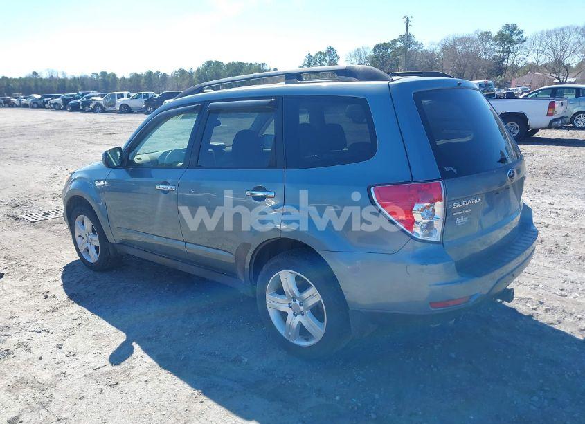 Photo 3 of 2010 Subaru Forester 2.5X LIMITED (VIN JF2SH6DC9AH706431)