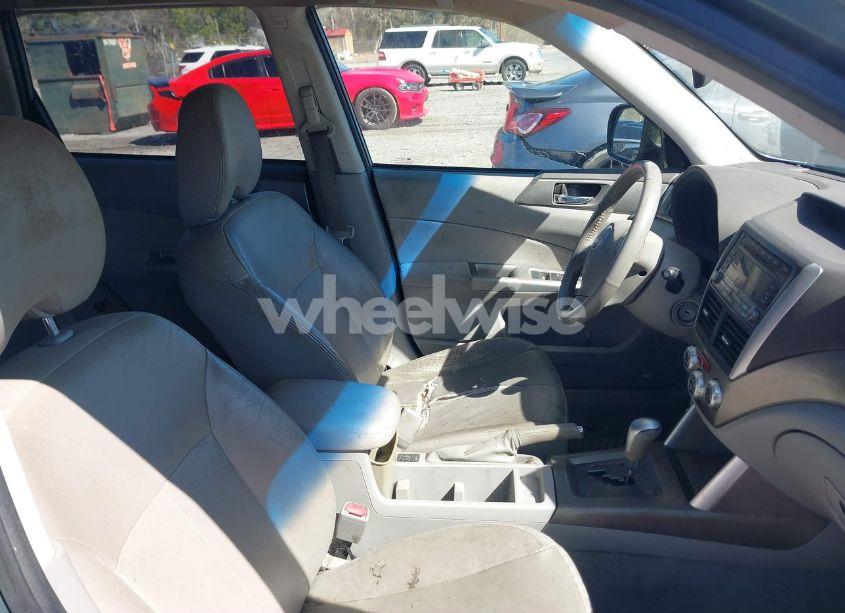 Photo 5 of 2010 Subaru Forester 2.5X LIMITED (VIN JF2SH6DC9AH706431)