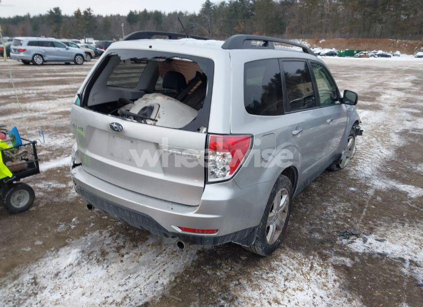 Photo 4 of 2010 Subaru Forester 2.5X LIMITED (VIN JF2SH6DC9AH720300)