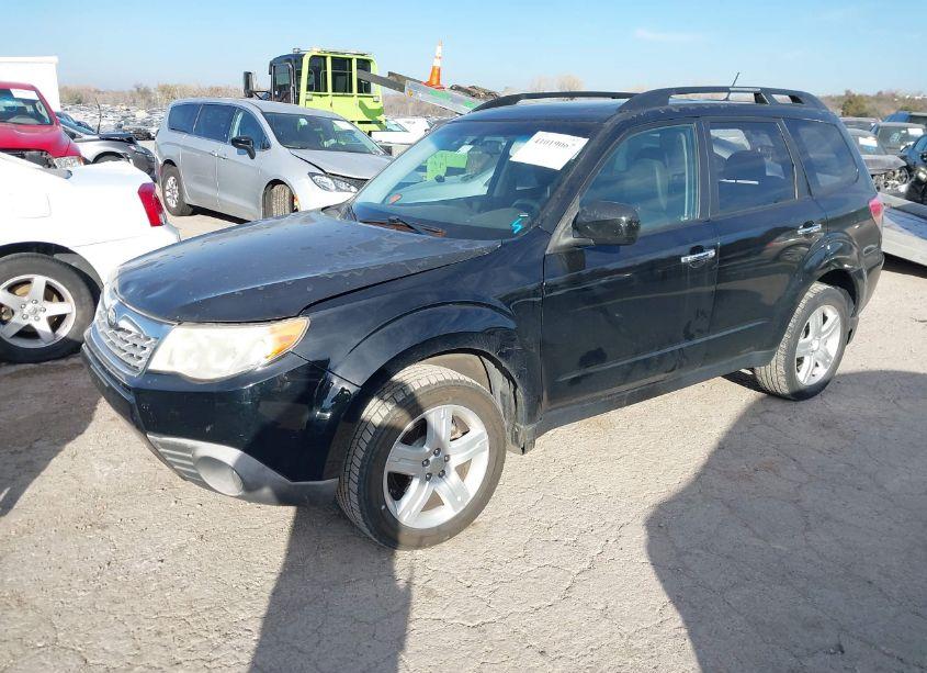 Photo 2 of 2010 Subaru Forester 2.5X LIMITED (VIN JF2SH6DC9AH789312)