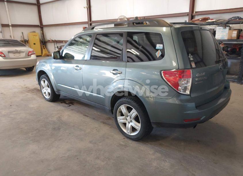Photo 3 of 2010 Subaru Forester 2.5X LIMITED (VIN JF2SH6DC9AH915104)