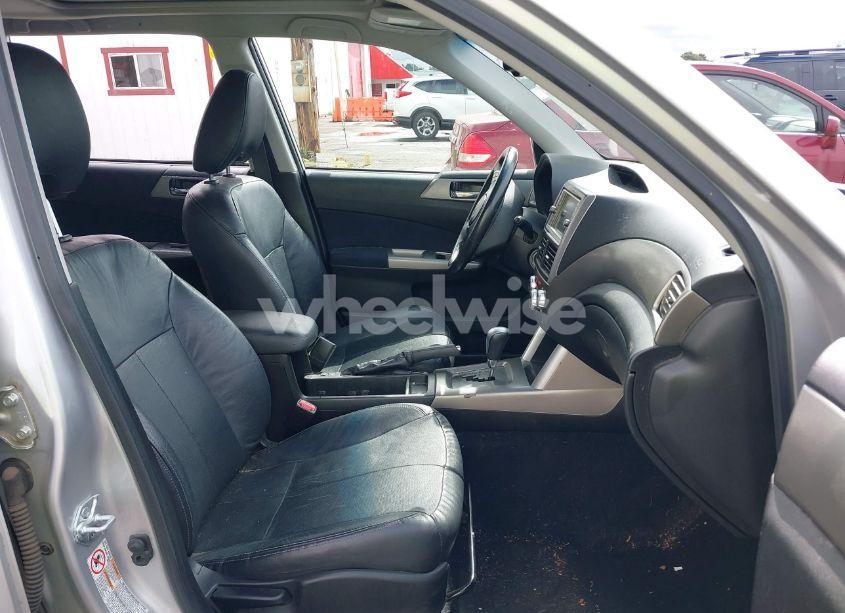 Photo 5 of 2010 Subaru Forester 2.5X LIMITED (VIN JF2SH6DCXAH714375)