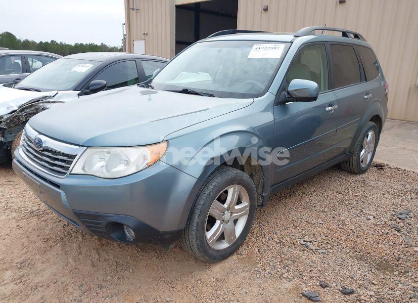Photo 2 of 2010 Subaru Forester 2.5X LIMITED (VIN JF2SH6DCXAH732049)