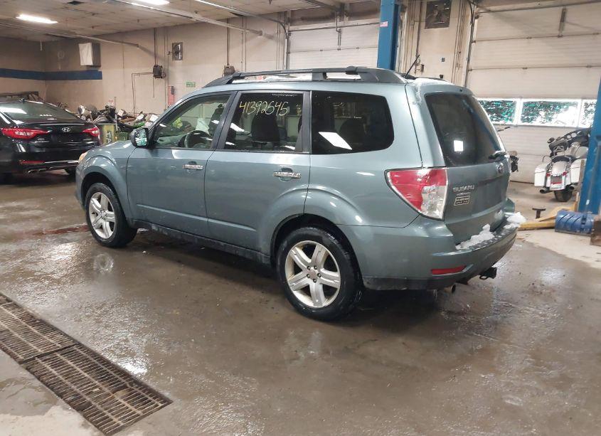 Photo 3 of 2010 Subaru Forester 2.5X LIMITED (VIN JF2SH6DCXAH779615)