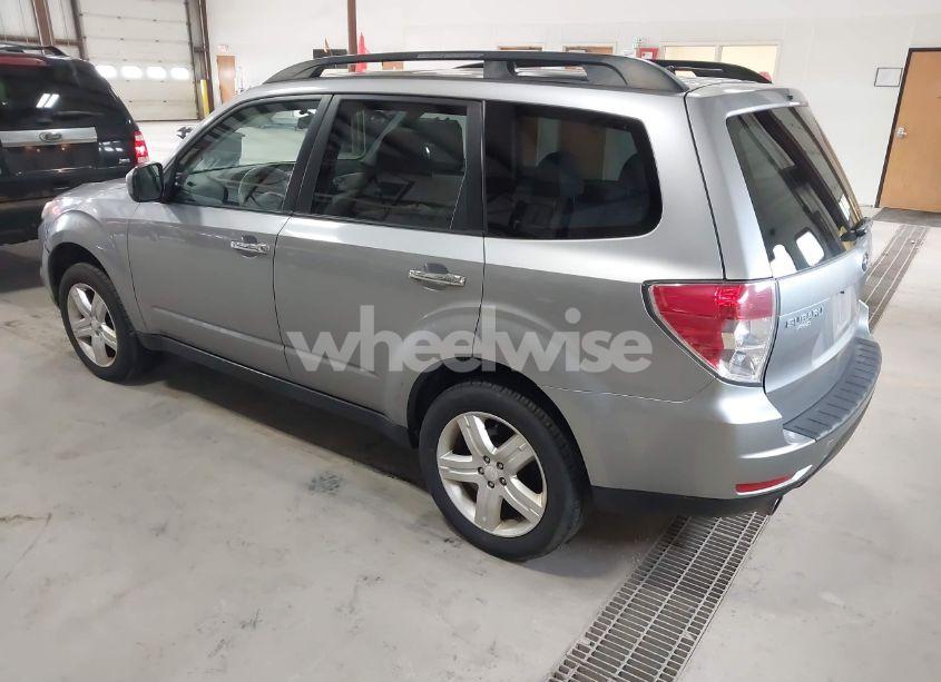 Photo 3 of 2010 Subaru Forester 2.5X LIMITED (VIN JF2SH6DCXAH785964)