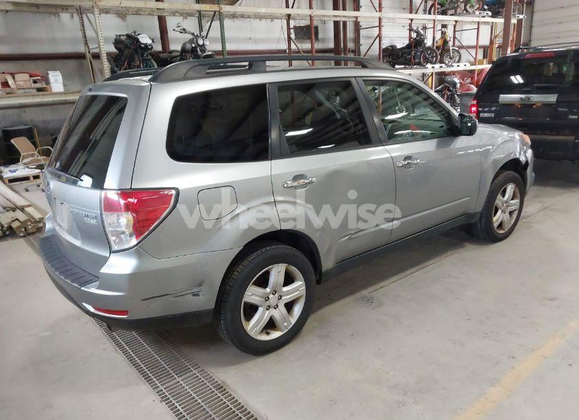 Photo 4 of 2010 Subaru Forester 2.5X LIMITED (VIN JF2SH6DCXAH785964)