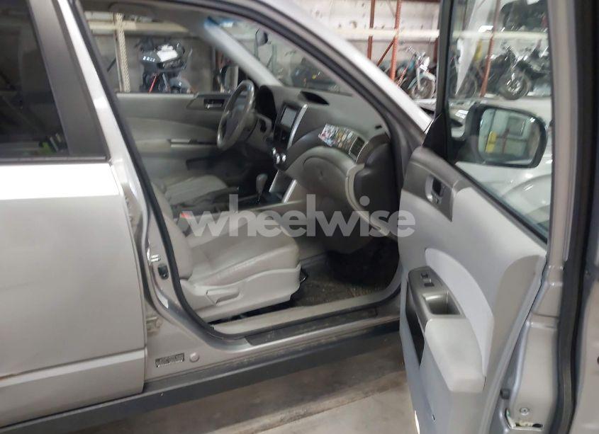 Photo 5 of 2010 Subaru Forester 2.5X LIMITED (VIN JF2SH6DCXAH785964)