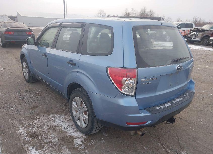 Photo 3 of 2012 Subaru Forester 2.5X (VIN JF2SHAAC1CH414346)
