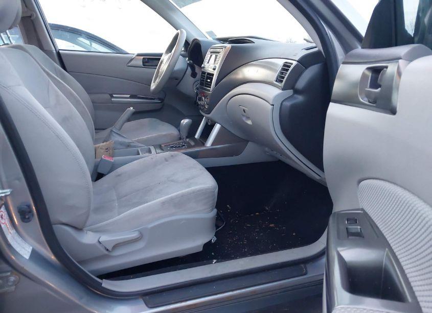 Photo 5 of 2011 Subaru Forester 2.5X (VIN JF2SHAAC4BH769137)