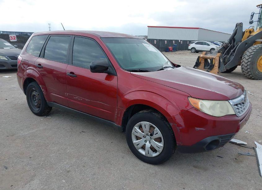 2011 Subaru Forester 2.5X (VIN JF2SHAAC6BH701082) main photo