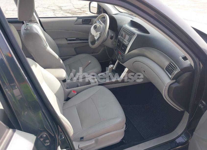 Photo 5 of 2011 Subaru Forester 2.5X (VIN JF2SHABC0BH735100)