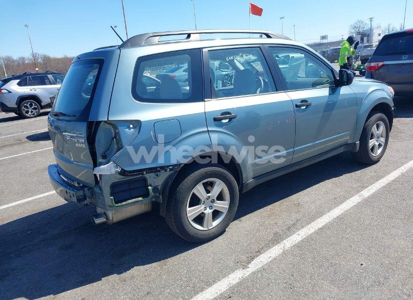 Photo 4 of 2011 Subaru Forester 2.5X (VIN JF2SHABC0BH752222)