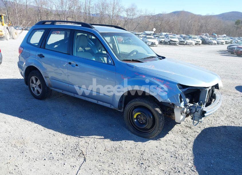 2012 Subaru Forester 2.5X (VIN JF2SHABC0CH420637) main photo