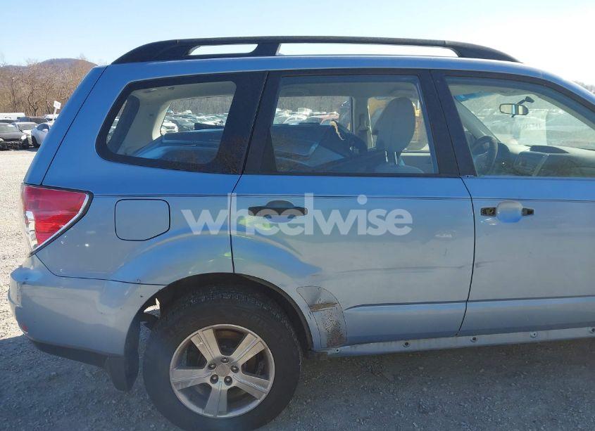 Photo 14 of 2012 Subaru Forester 2.5X (VIN JF2SHABC0CH420637)