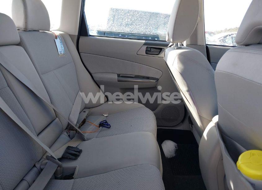 Photo 8 of 2012 Subaru Forester 2.5X (VIN JF2SHABC0CH430018)