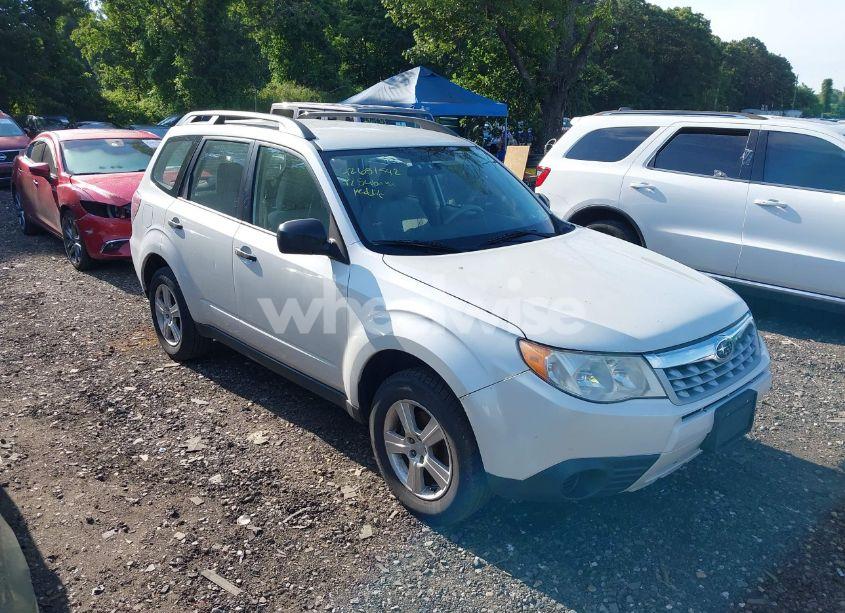 2012 Subaru Forester 2.5X (VIN JF2SHABC0CH439687) main photo