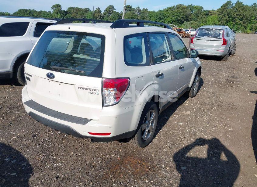 Photo 4 of 2012 Subaru Forester 2.5X (VIN JF2SHABC0CH439687)