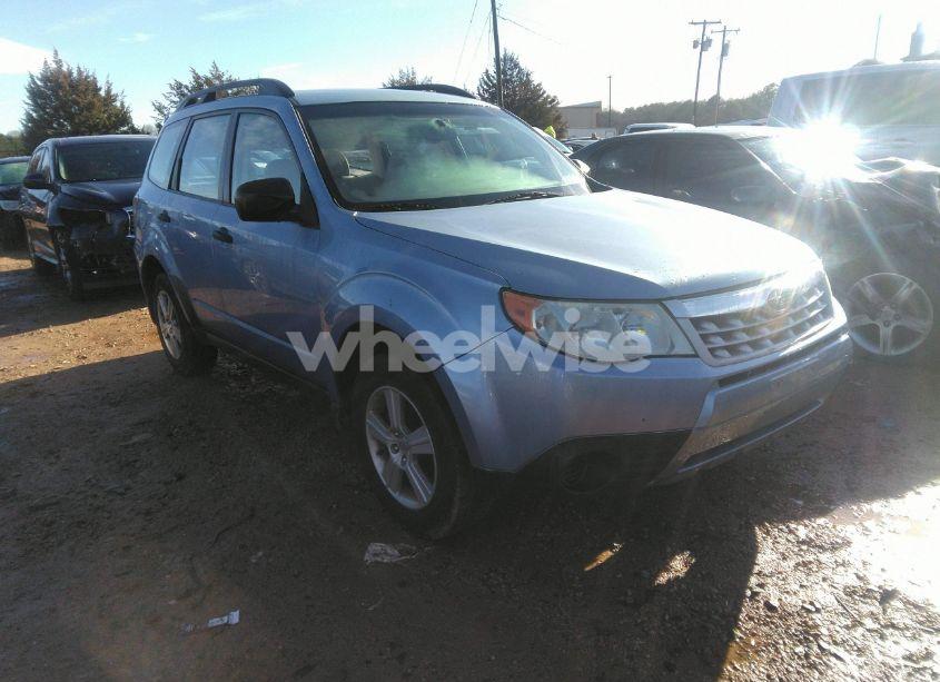 2011 Subaru Forester 2.5X (VIN JF2SHABC1BH761124) main photo