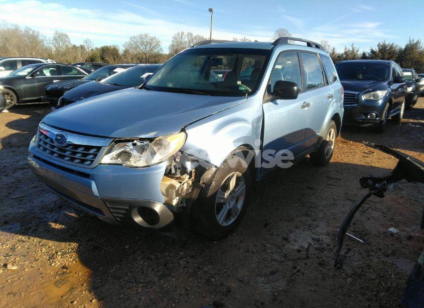 Photo 2 of 2011 Subaru Forester 2.5X (VIN JF2SHABC1BH761124)