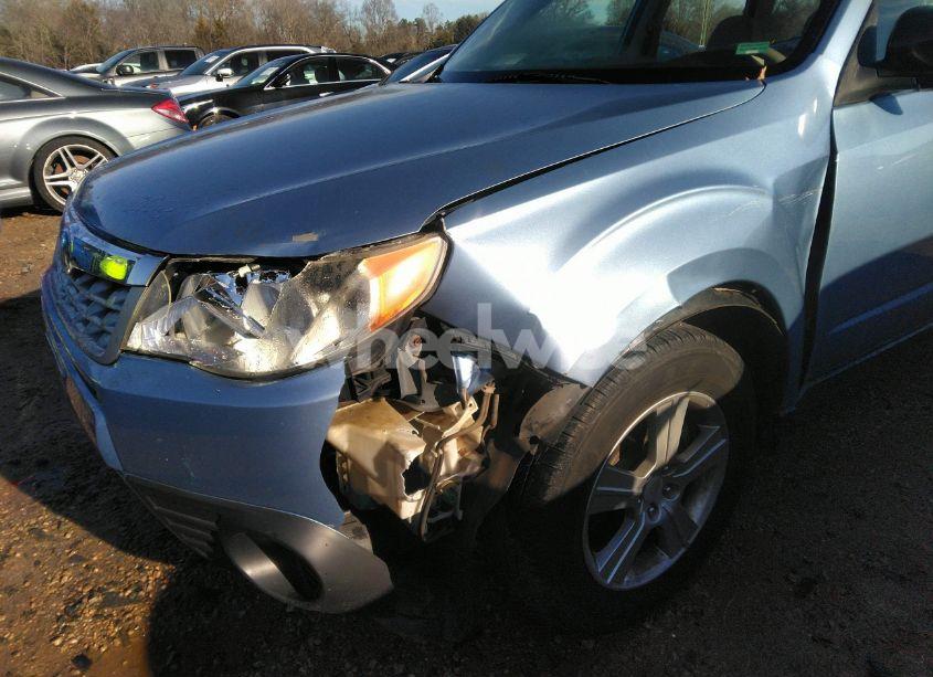 Photo 6 of 2011 Subaru Forester 2.5X (VIN JF2SHABC1BH761124)