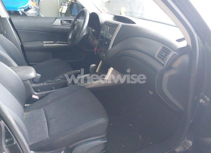 Photo 5 of 2012 Subaru Forester 2.5X (VIN JF2SHABC1CH401370)