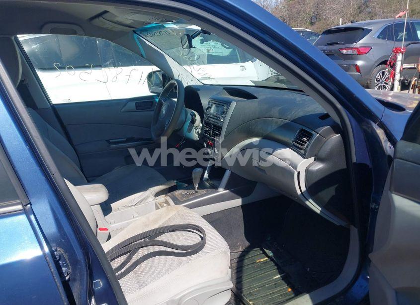 Photo 5 of 2013 Subaru Forester 2.5X (VIN JF2SHABC1DH416968)