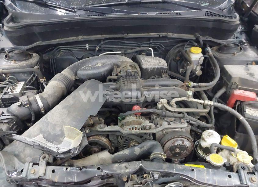 Photo 10 of 2013 Subaru Forester 2.5X (VIN JF2SHABC1DH418770)