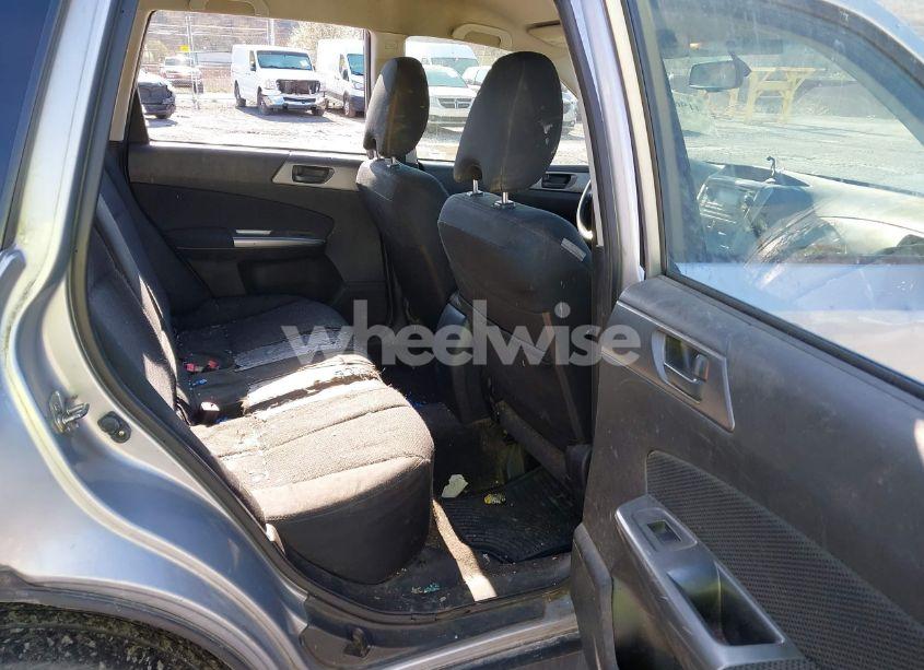 Photo 8 of 2013 Subaru Forester 2.5X (VIN JF2SHABC1DH424231)