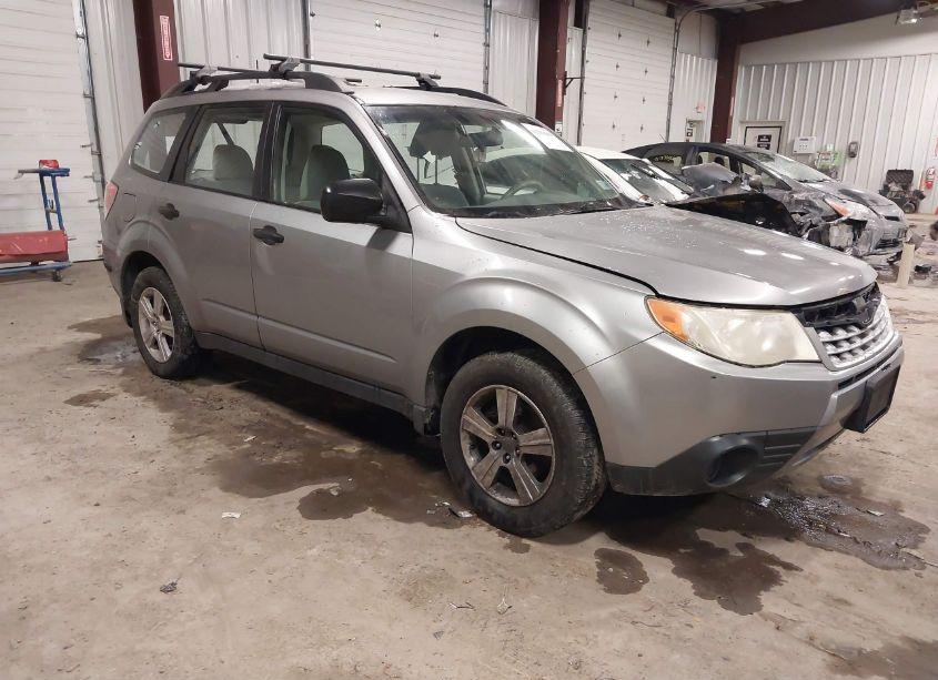 2011 Subaru Forester 2.5X (VIN JF2SHABC2BG700113) main photo