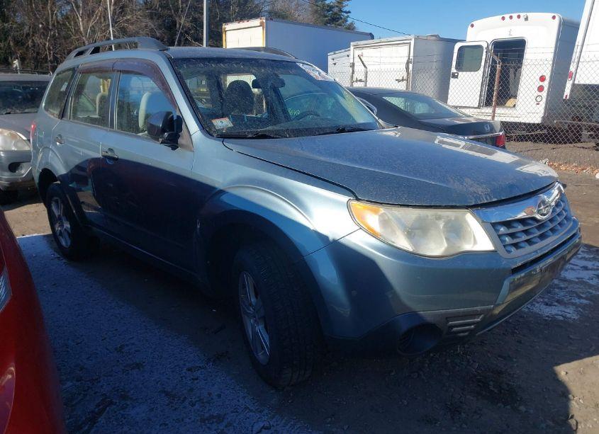 2011 Subaru Forester 2.5X (VIN JF2SHABC2BG749912) main photo