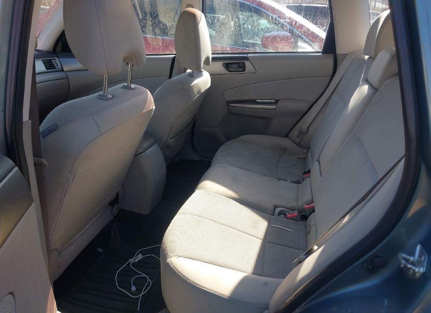 Photo 8 of 2011 Subaru Forester 2.5X (VIN JF2SHABC2BG749912)