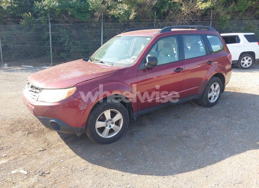 Photo 2 of 2012 Subaru Forester 2.5X (VIN JF2SHABC2CH402821)