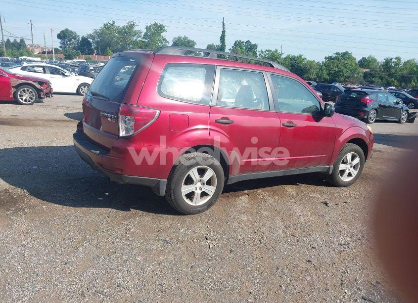 Photo 4 of 2012 Subaru Forester 2.5X (VIN JF2SHABC2CH402821)