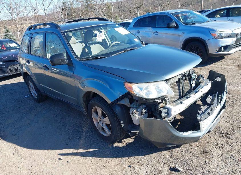 2012 Subaru Forester 2.5X (VIN JF2SHABC2CH411986) main photo