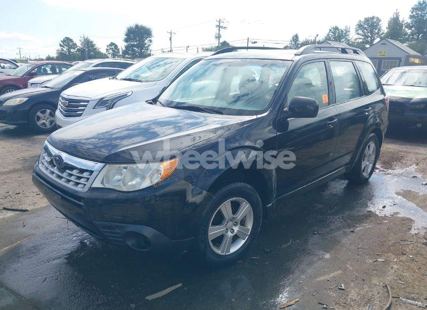 Photo 2 of 2012 Subaru Forester 2.5X (VIN JF2SHABC2CH452036)