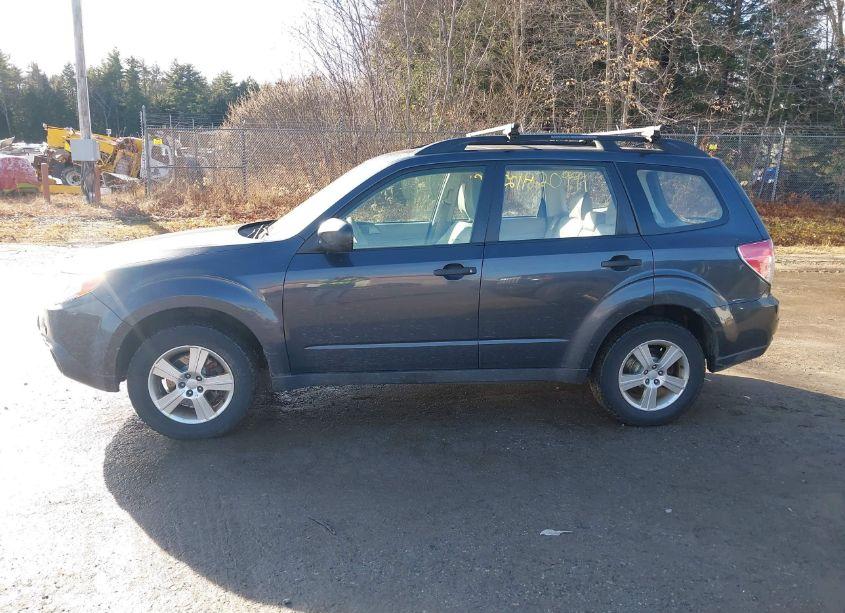 Photo 12 of 2012 Subaru Forester 2.5X (VIN JF2SHABC2CH463716)