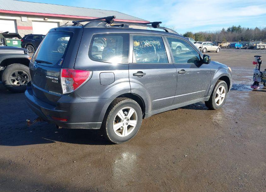 Photo 4 of 2012 Subaru Forester 2.5X (VIN JF2SHABC2CH463716)