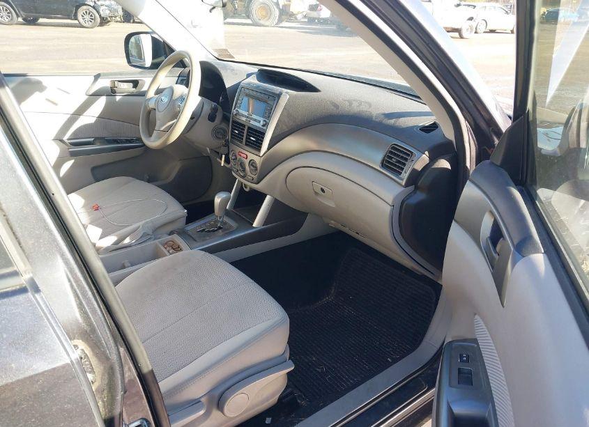 Photo 5 of 2012 Subaru Forester 2.5X (VIN JF2SHABC2CH463716)