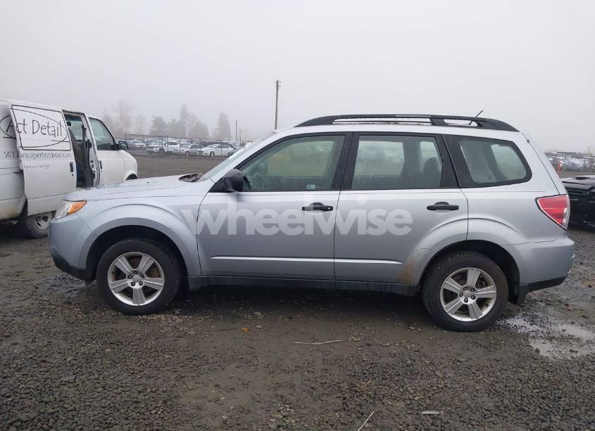 Photo 14 of 2013 Subaru Forester 2.5X (VIN JF2SHABC2DG430609)