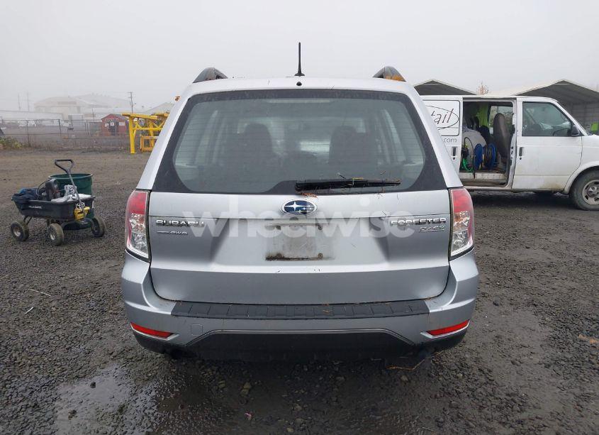 Photo 16 of 2013 Subaru Forester 2.5X (VIN JF2SHABC2DG430609)