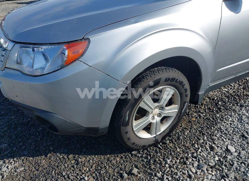 Photo 17 of 2013 Subaru Forester 2.5X (VIN JF2SHABC2DH418437)