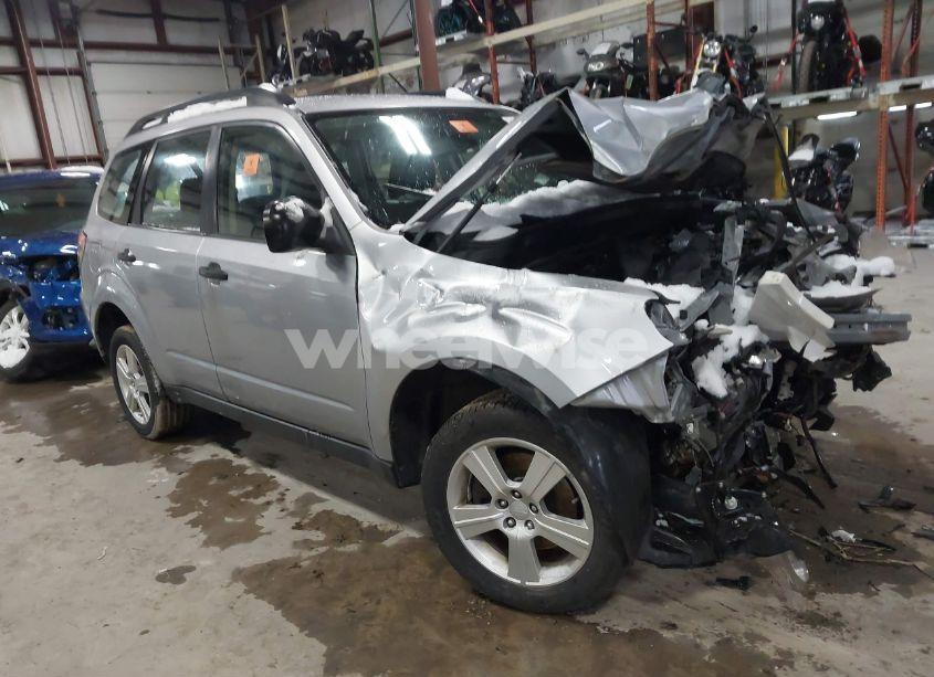 2013 Subaru Forester 2.5X (VIN JF2SHABC2DH428756) main photo